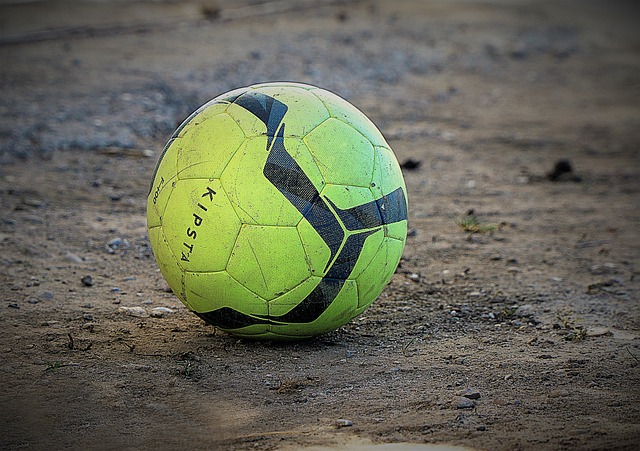 董路：邵佳一未来会是国足主帅，他没有李铁那样对物质的追求.